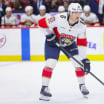 Florida Panthers firman al defensa Donovan Sebrango