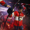 Nico Sturm exklusiv ueber Faceoffs Reisen Barkov und den Platz in der Kabine