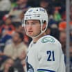 Nils Höglander till Nashville Predators i utbyte mot draftval