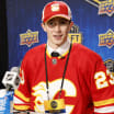 Calgary Flames prospect Samuel Honzek hopes to follow big footsteps to NHL