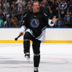 Jeremy Roenick puts on show at Hockey Hall of Fame Legends Classic