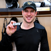 Sidney Crosby praised by coaches and teammates after passing Mario Lemieux