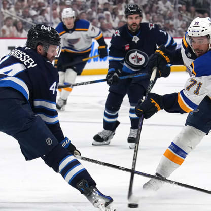 Morrissey leaves Game 7 for Jets with undisclosed injury