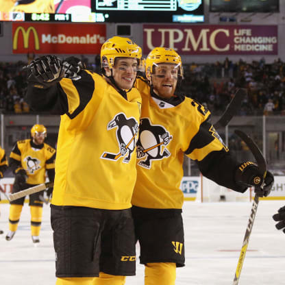 Penguins defeat Flyers in Stadium Series game NHL