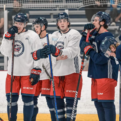 Jays' hockey-loving prospect picks Bruins to win Stanley Cup