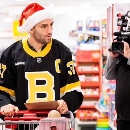 Custom Christmas Exhibit for Boston Bruins