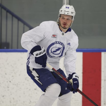 Lightning Round: Busy Day at Bolts Training Camp - Raw Charge