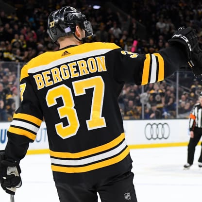 Brad Marchand sparks back-to-being Bruins rally past Penguins