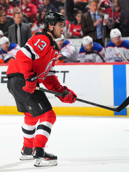 Devils Hischier lobt Mentalitaet und Neuzugänge