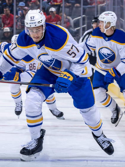 Radim Mrtka stihl v jedné sezoně Sabres i juniorku