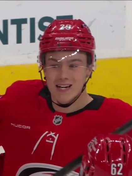 Nadeau marque son premier but dans la LNH