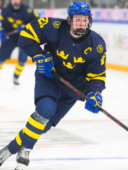 Ivar Stenberg historiskt bra i SHL utmanar McKenna i draften 2026