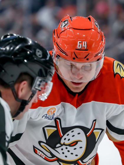 Ducksin Granlund ja Husso divisioonavoiton jahdissa