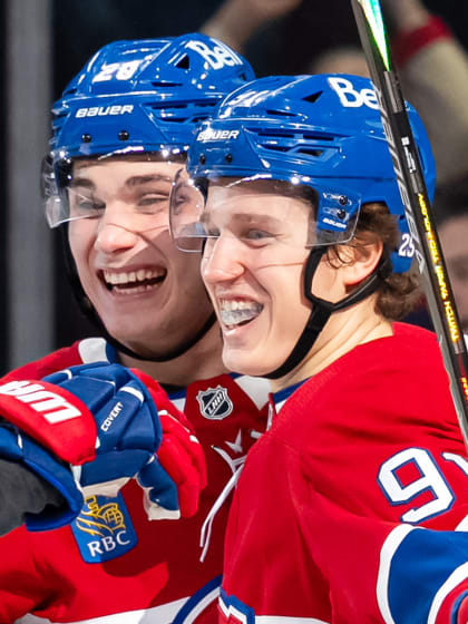 Fíni chcú v prvom zápase spomaliť Slafkovského