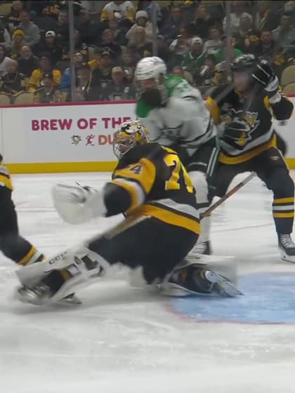 Hryckowian nivelle la marque sur le retour