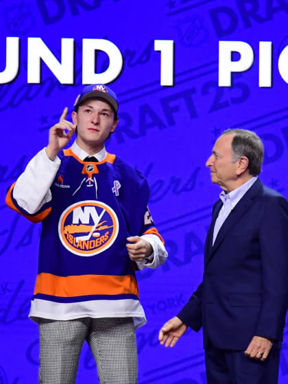 Matthew Schaefer emotional ganz vorne im NHL Draft