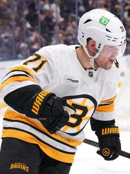 Arvidsson bakom Bruins tunga seger mot Blue Jackets