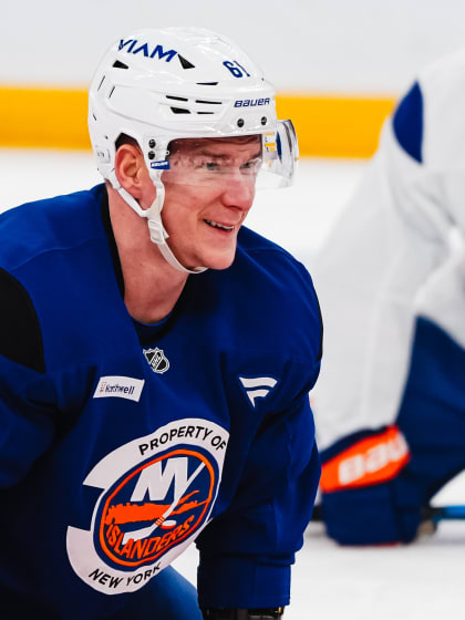 PHOTOS: Islanders Morning Skate in New Jersey