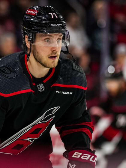 Jesper Fast förväntas ej spela Carolina Hurricanes