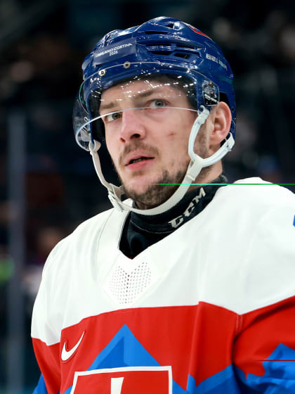 Penguins podpísali zmluvu s Okuliarom 