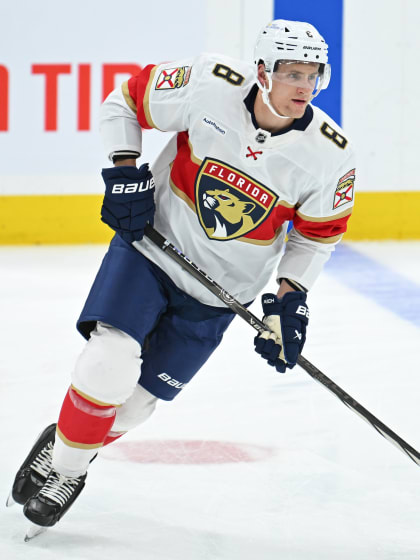 Nico Sturm kehrt zu Ex-Team Minnesota Wild zurueck