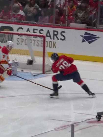 Lapierre bat Cooley sur un retour