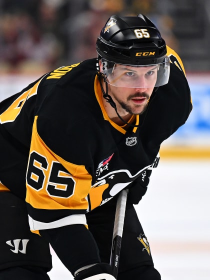 Karlsson prisas av Penguins