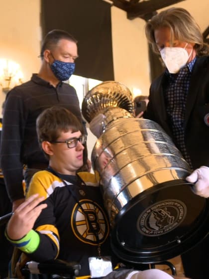 Stanley Cup creates special moments at Perkins School for blind in Boston