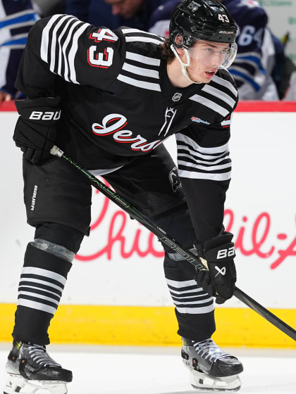 New Jersey Devils Luke Hughes contract status update
