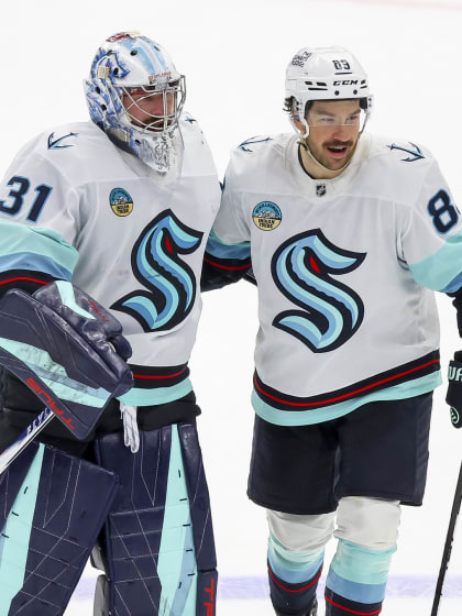 Starker Grubauer fuehrt Kraken zum Sieg gegen die Lightning