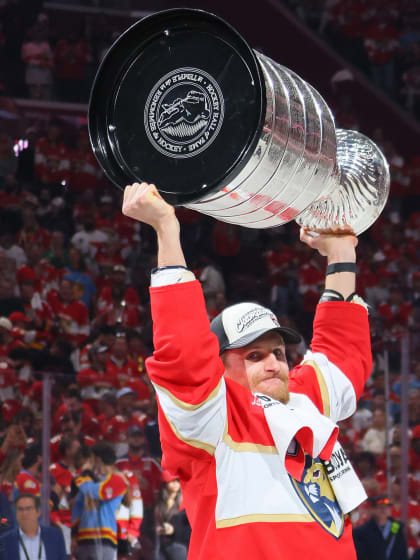 Nico Sturm ist zum zweiten Mal ein Stanley Cup Champion