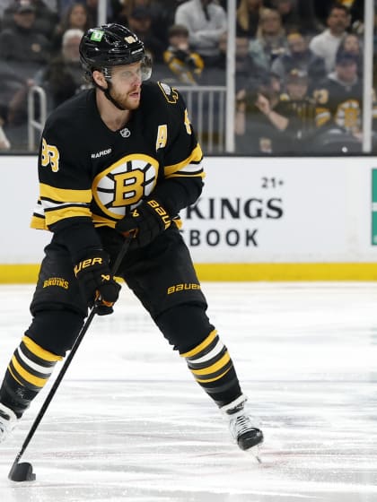 Boston postoupil do play off další prohře navzdory