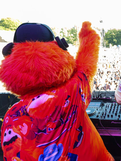 Youppi! fait la fête à îLESONIQ 2024