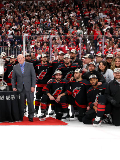 Carolina Hurricanes ruehren die Prince of Wales Trophy 2026 nicht an