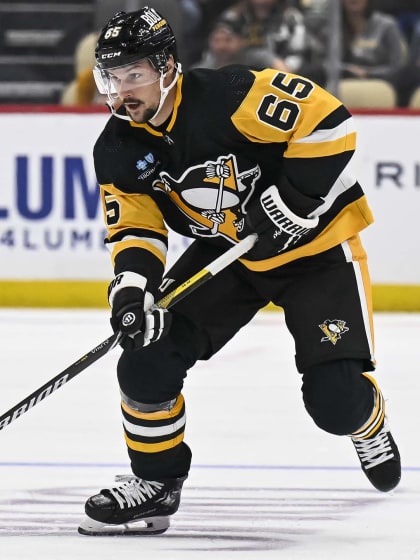 Erik Karlsson gives Pittsburgh different look on power play