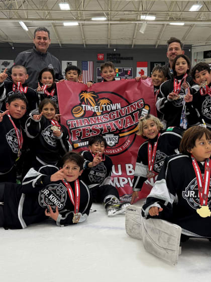 Los México City Jr. Kings obtienen tres trofeos en el torneo Tinseltown Thanksgiving Festival.