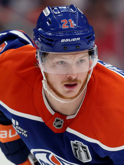 Trent Frederic signs eight year contract with Edmonton Oilers