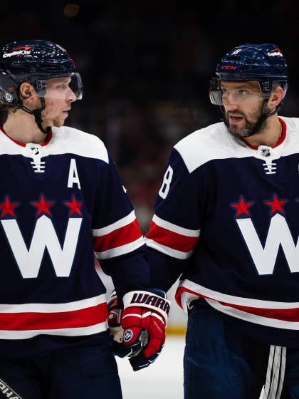 Capitals Backstrom suit de près la course au record d'Ovechkin
