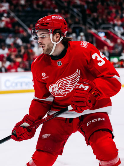 Coming off 2025-26 season with Griffins and Red Wings, Mazur wants to take ‘massive leap’ in his game this summer
