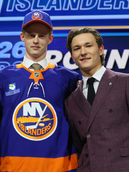 PHOTOS: Islanders Select Gustafsson 13th Overall
