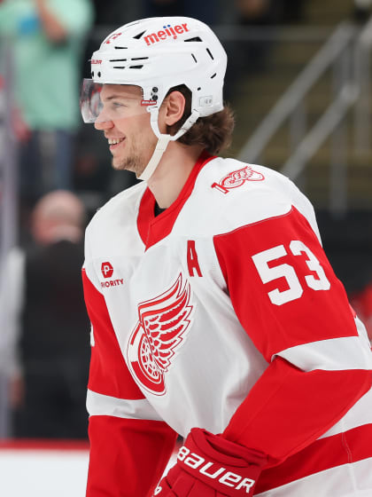 Seider führt Red Wings zu Shutout-Sieg