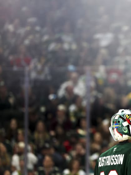 Veckans tre svenska stjärnor i NHL Filip Gustavsson Jesper Bratt i topp för 2024 25