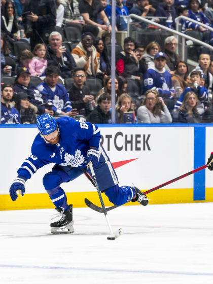 Nylander målskytt och skadad för Maple Leafs