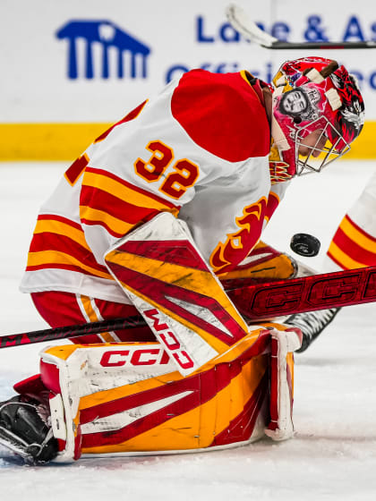 Photo Gallery - Flames @ Hurricanes 02.03.25