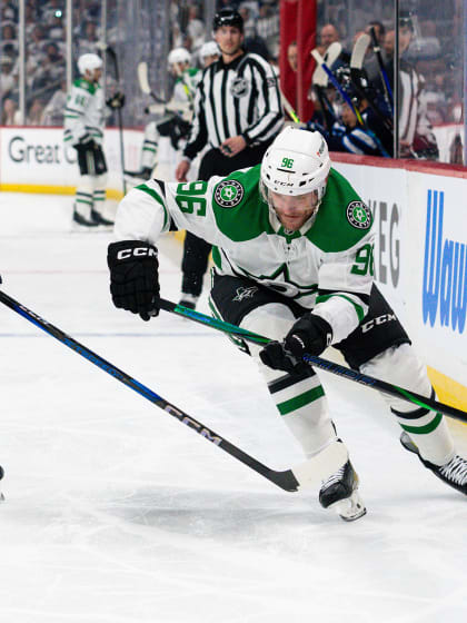 Winnipeg Jets focus on containing Mikko Rantanen in Game 2