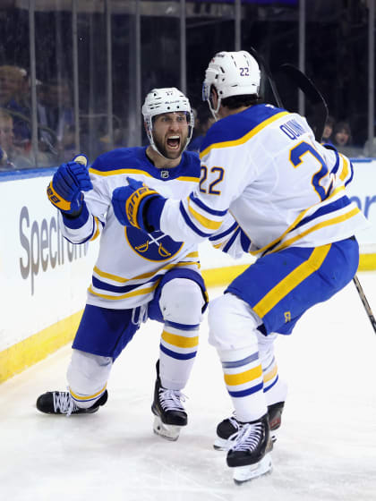 Sabres närmar sig dubbla milstolpar