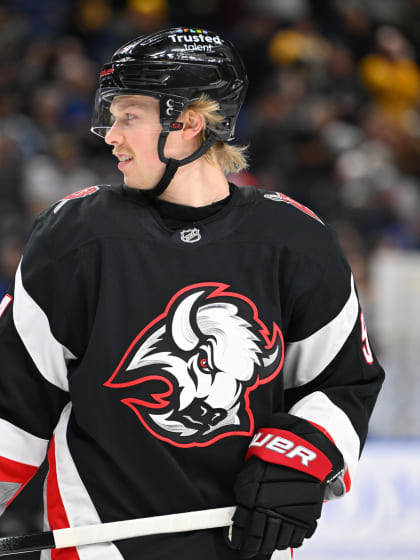 Helenius kärkkyy pelipaikkaa Buffalossa