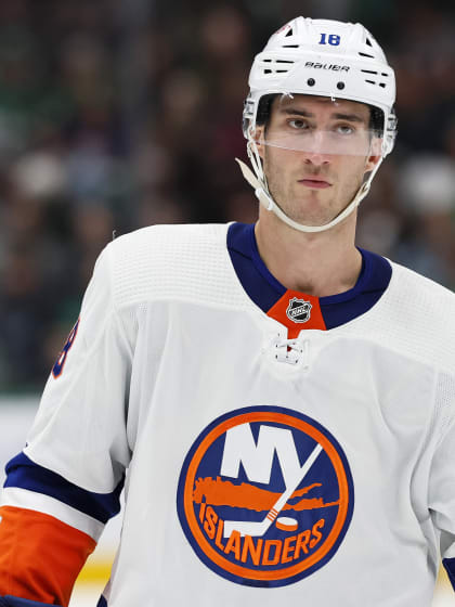 Skridskostarke Pierre Engvall ser hårt arbete som nyckeln för New York Islanders