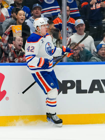 Kapanen teki kaksi maalia Oilersille