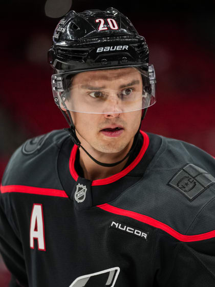 Rangers latisti Ahon juhlaottelun tunnelmaa